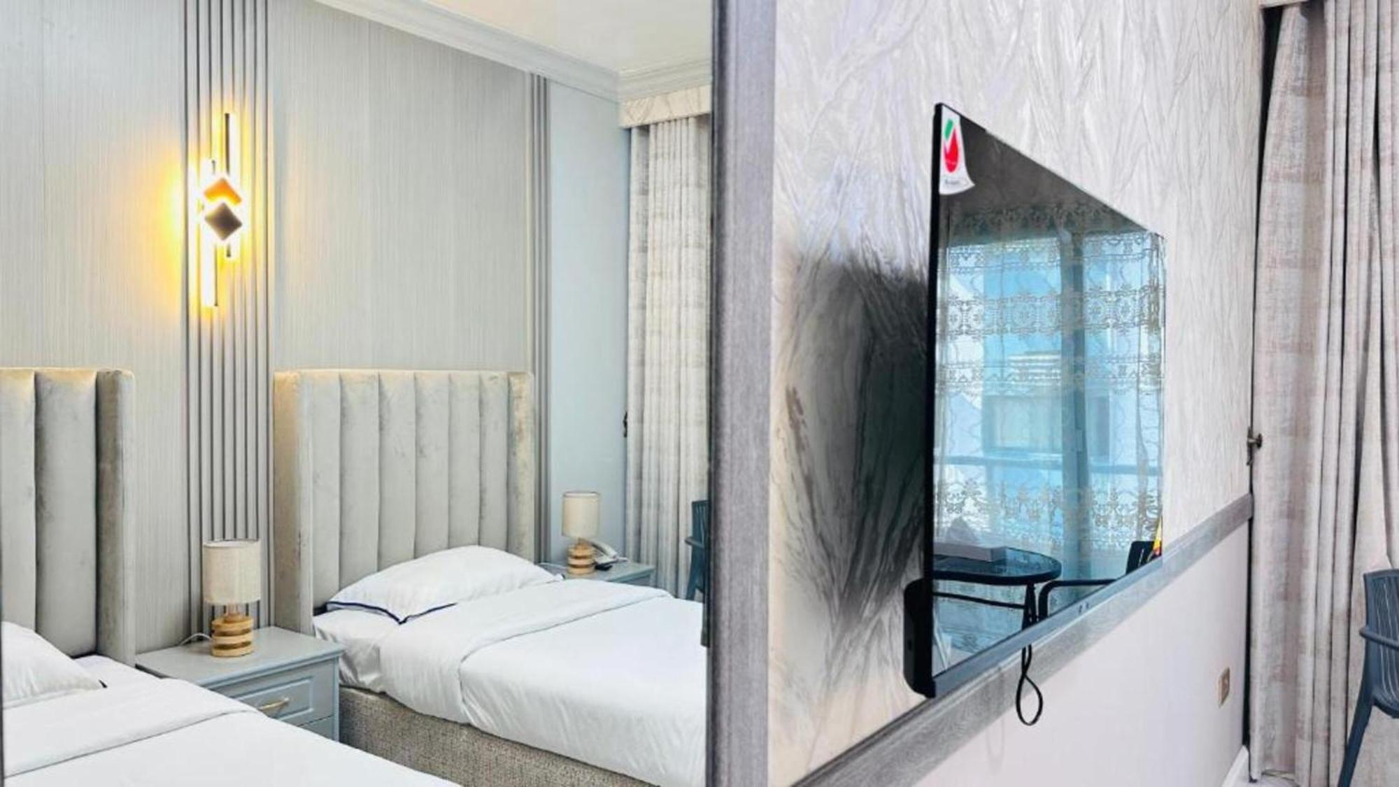San Marino Hotel Dubai Bagian luar foto