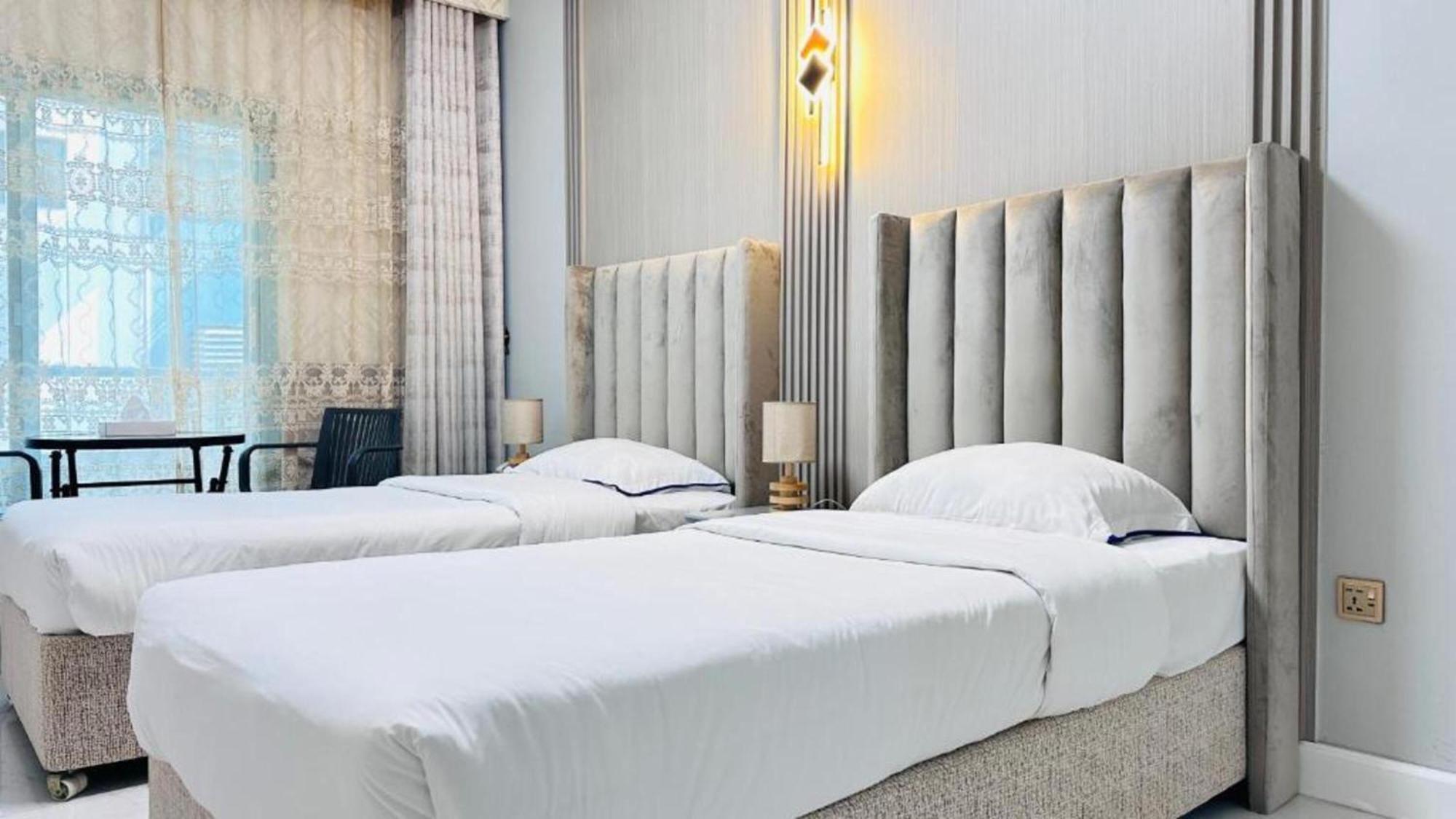 San Marino Hotel Dubai Bagian luar foto