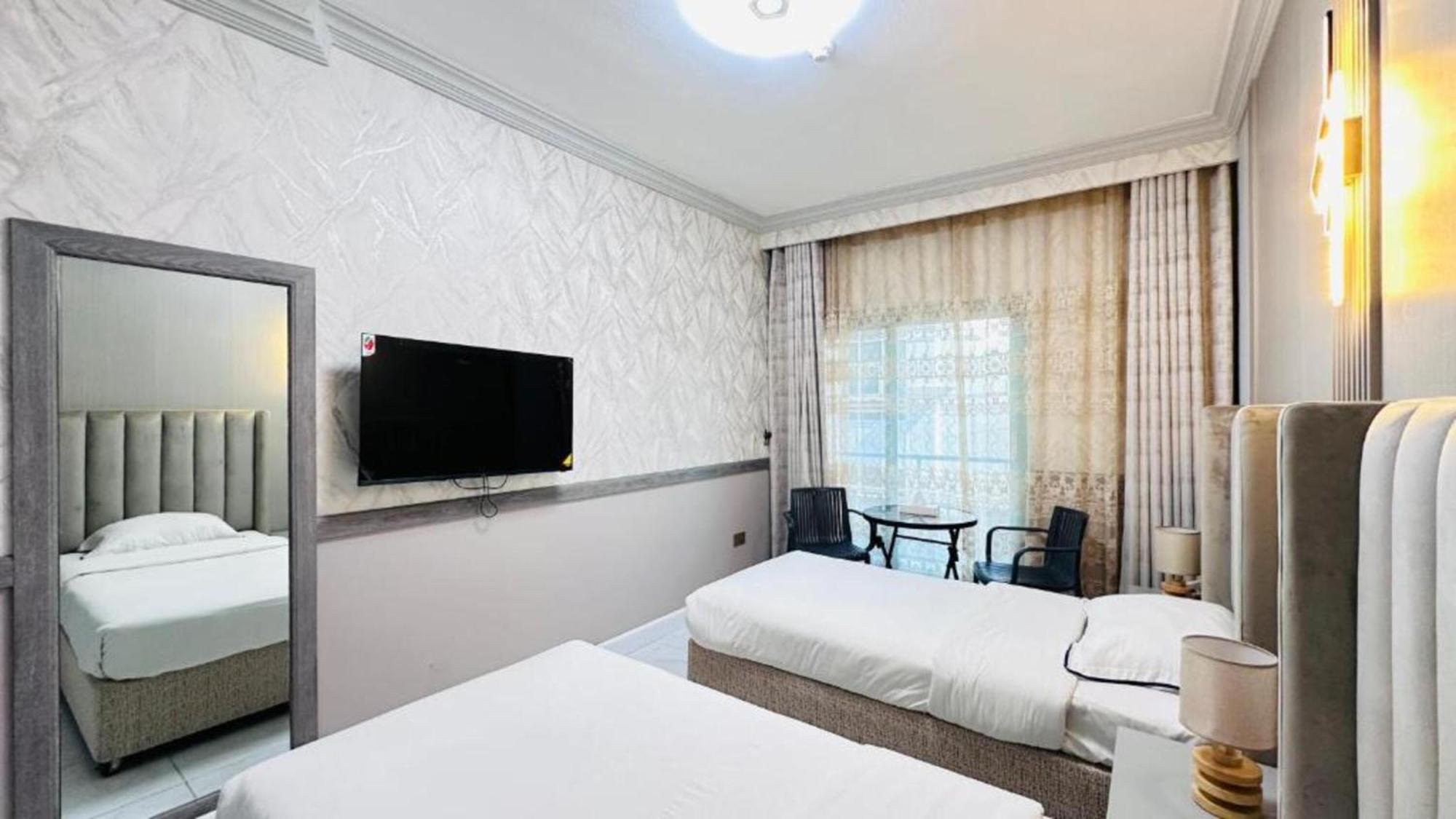 San Marino Hotel Dubai Bagian luar foto