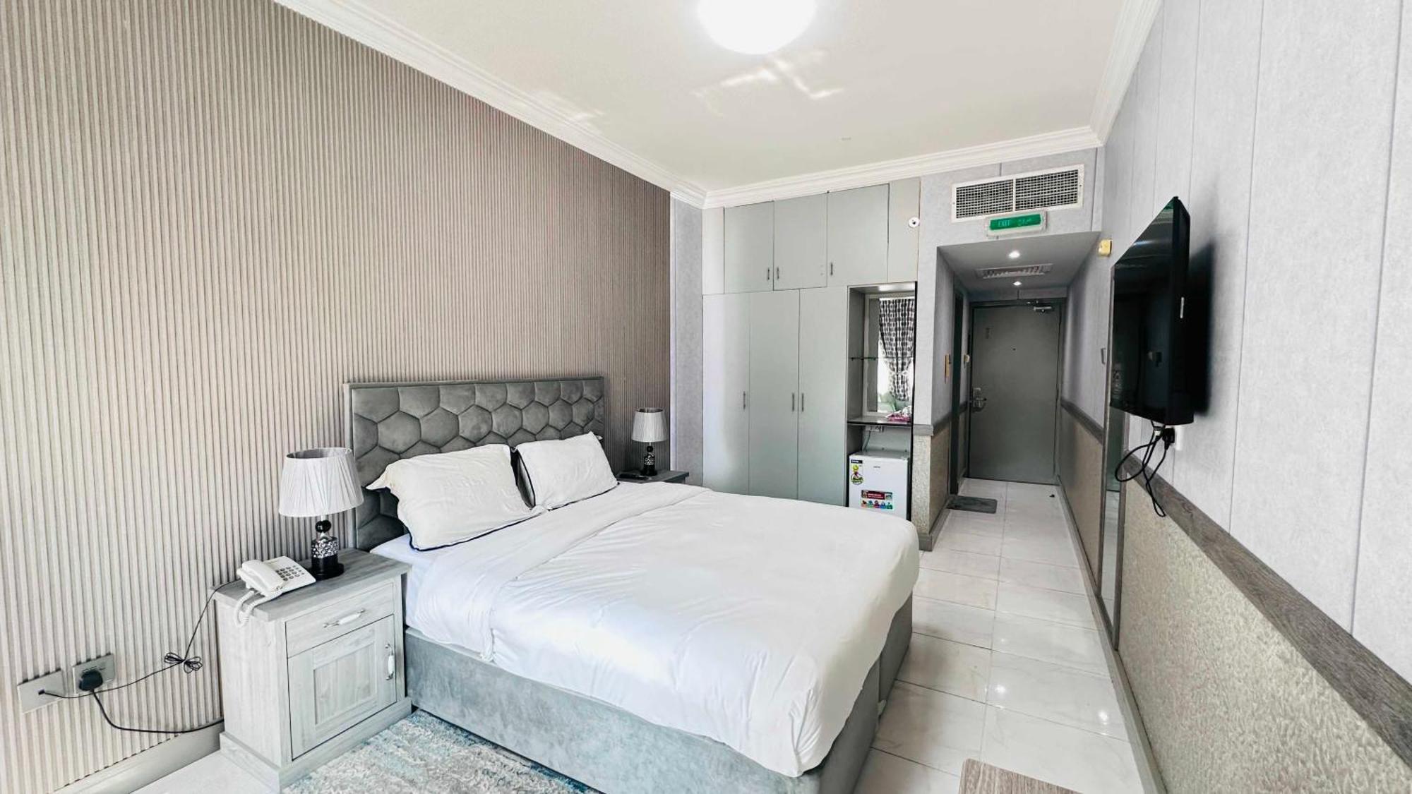 San Marino Hotel Dubai Bagian luar foto