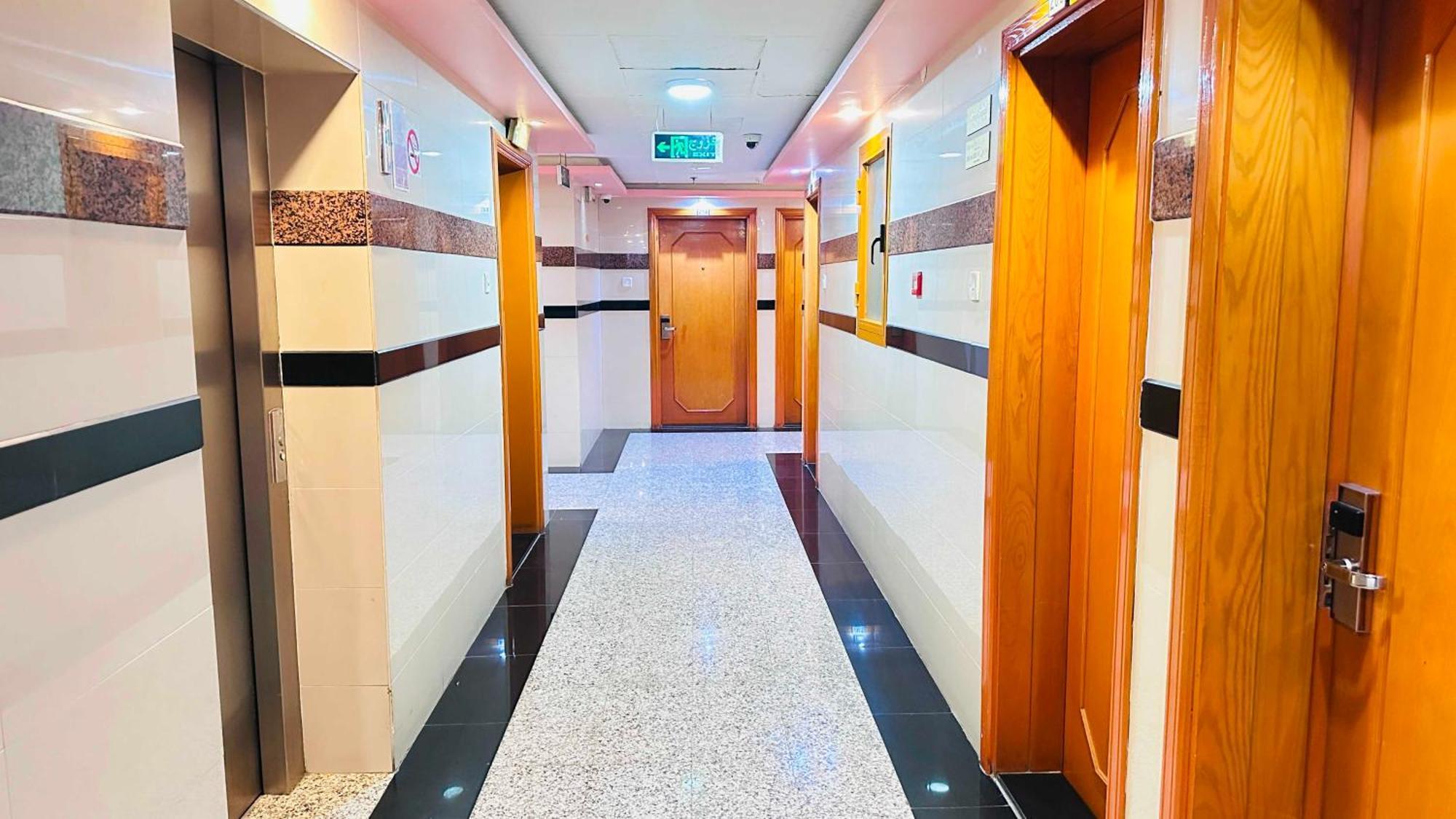 San Marino Hotel Dubai Bagian luar foto
