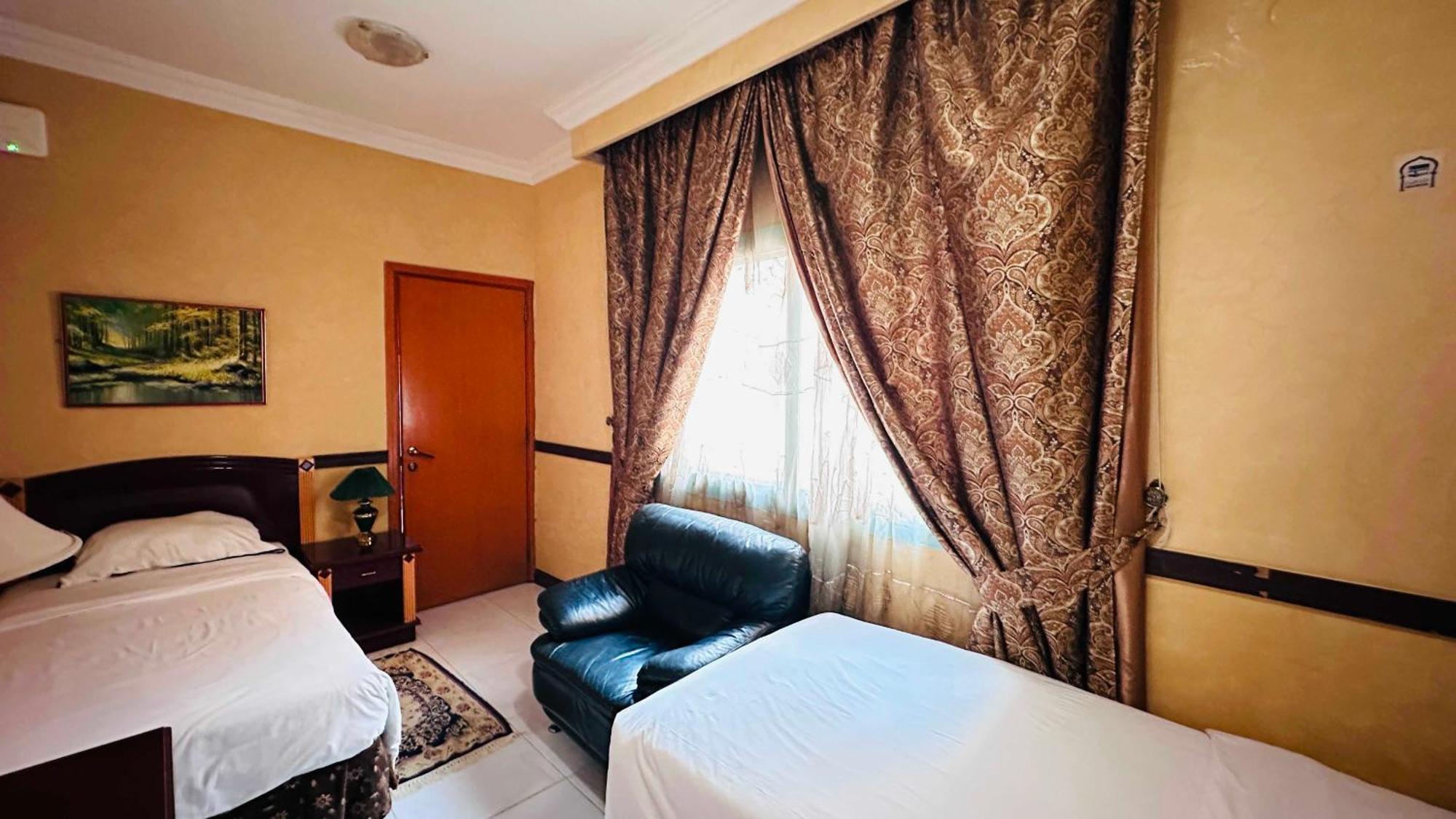 San Marino Hotel Dubai Bagian luar foto