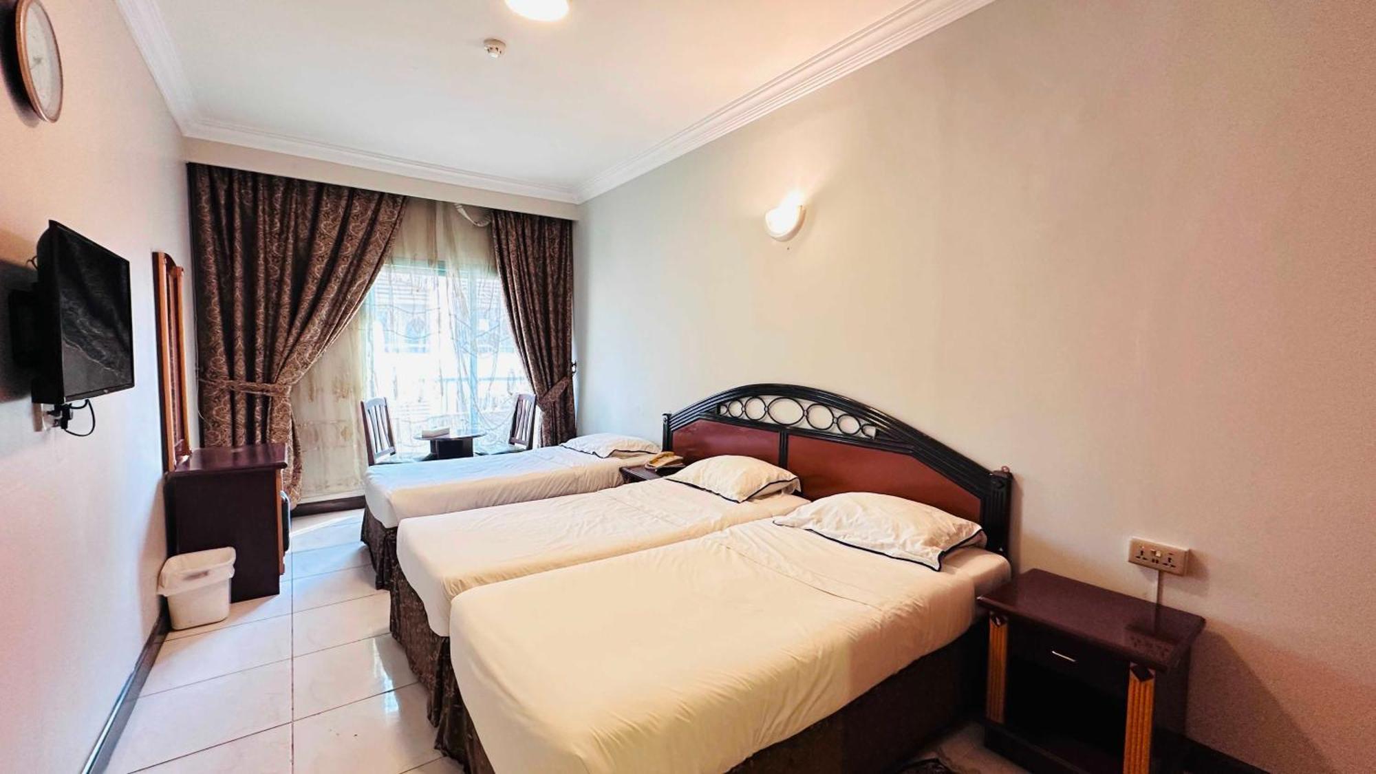 San Marino Hotel Dubai Bagian luar foto