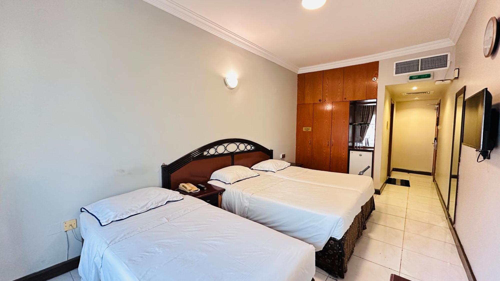 San Marino Hotel Dubai Bagian luar foto