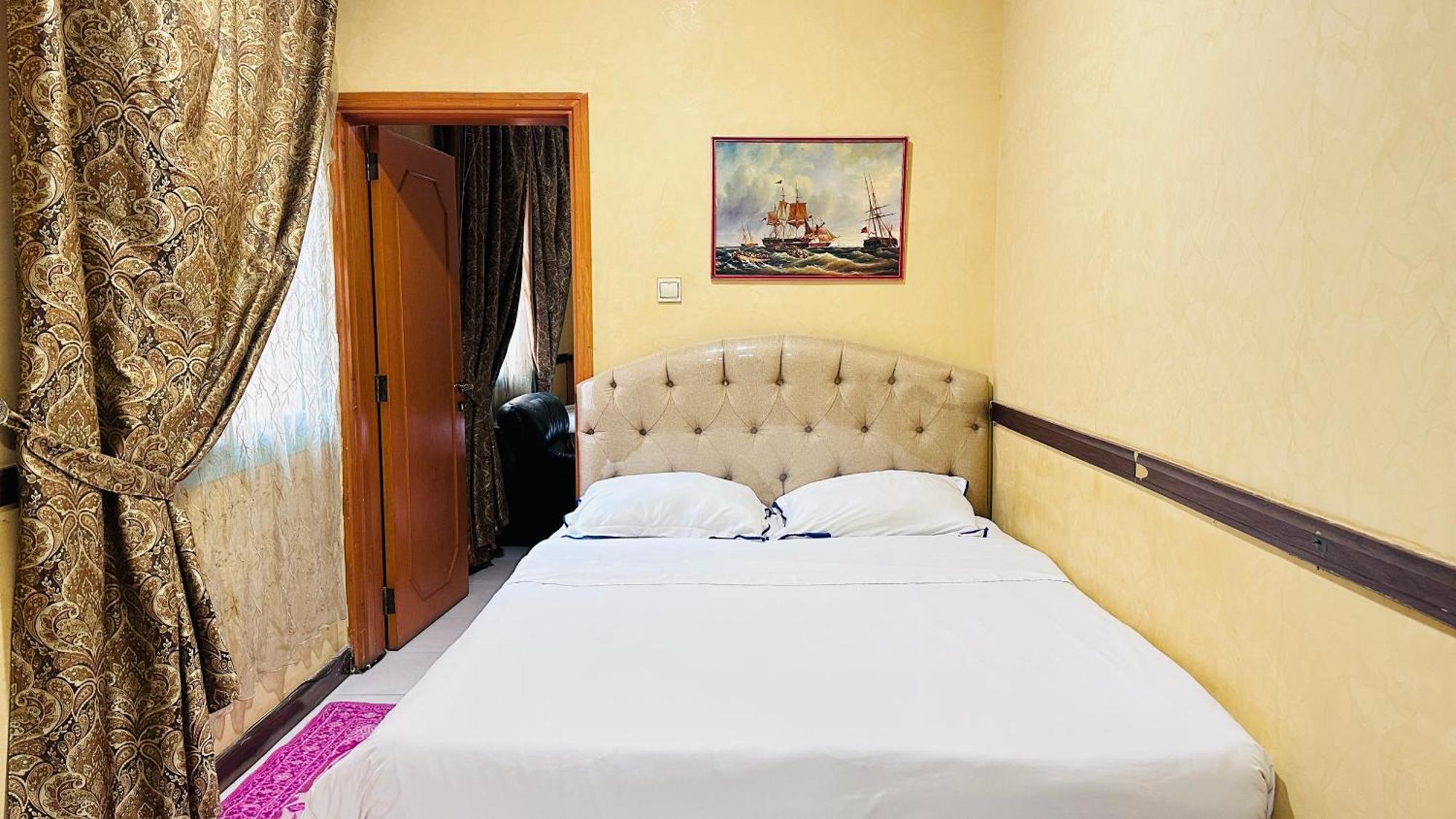 San Marino Hotel Dubai Bagian luar foto