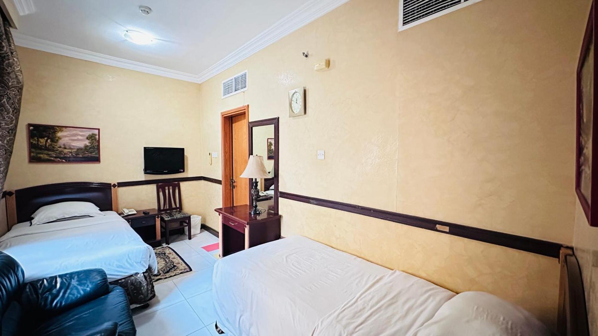 San Marino Hotel Dubai Bagian luar foto
